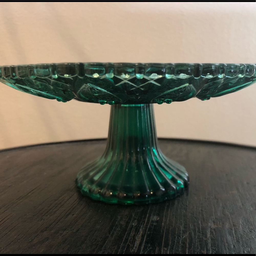 Anthropologie 7” diameter cake stand
